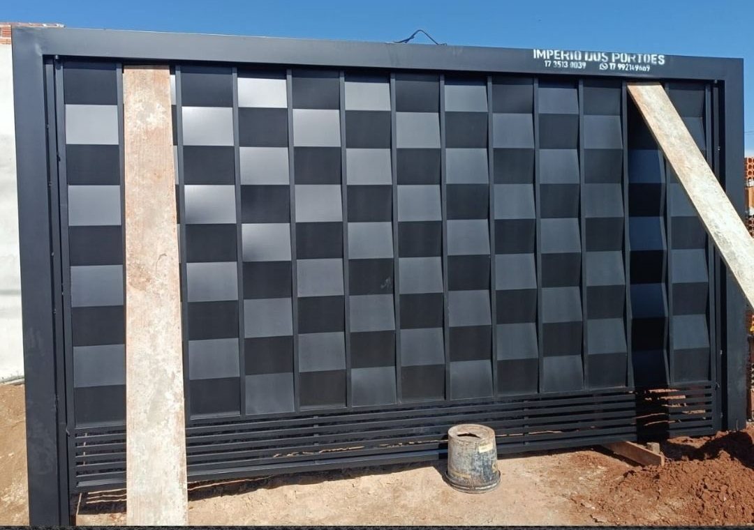 Portão com design moderno